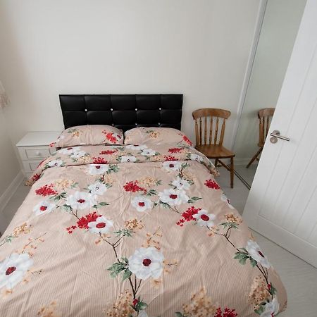 Oak Avenue Home 크로이던 외부 사진